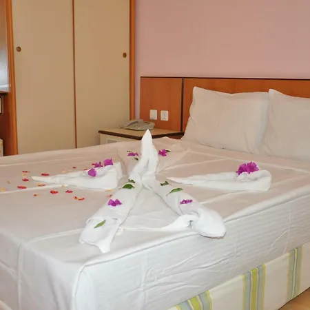 Hotel Royal Nas Urkmez