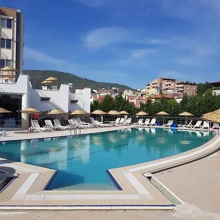 Royal Nas Hotel